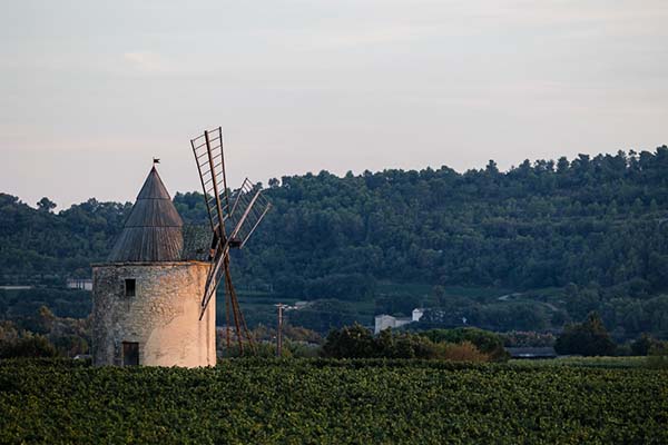Paysage avec le moulin du Château de Sannes