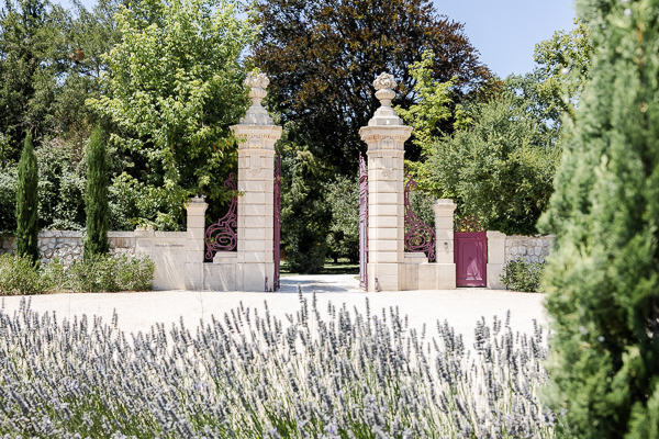 Photo de l'entrée du Château les Trois Fontaines