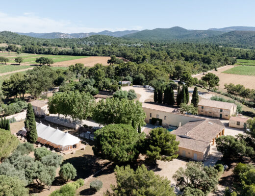 Photographe de mariage au Clos Mireille Domaine Ott