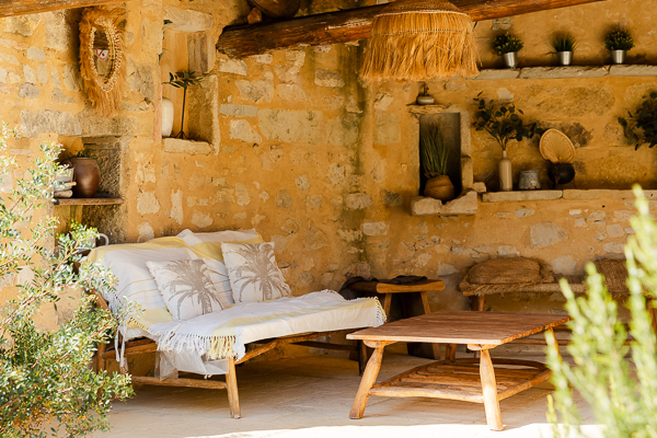 Photo de terrasse de gîte au Domaine du Grand Belly