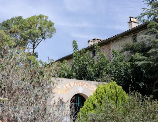 Photo de mariage au Mas de la Marotte