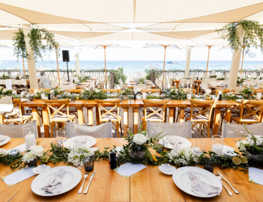 Photographe de mariage à la plage privée de Pampelonne Le 1051 à Ramatuelle